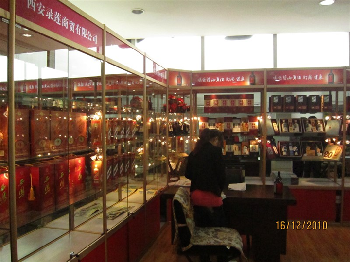 西安钛合金展柜 