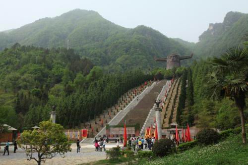 武当山到神农架旅游包车|神农架包车 