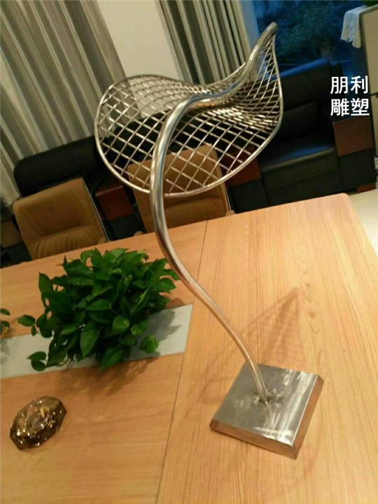 不锈钢树枝雕塑