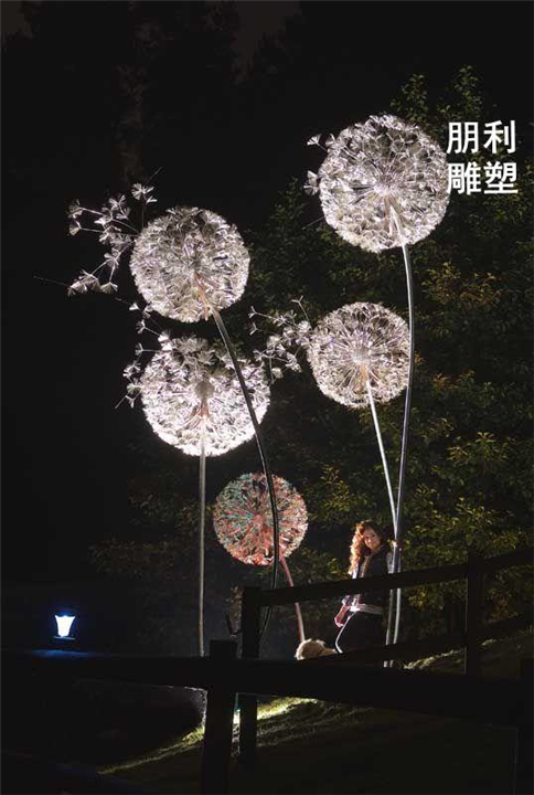 不锈钢镂空喇叭花雕塑 不锈钢创意艺术雕塑 不锈钢灯光雕塑