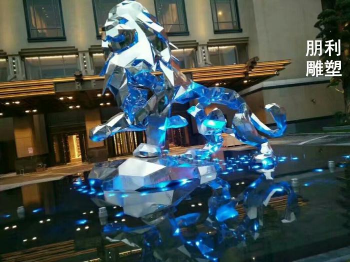 汇丰爬狮铜雕塑，银行铜狮子雕塑