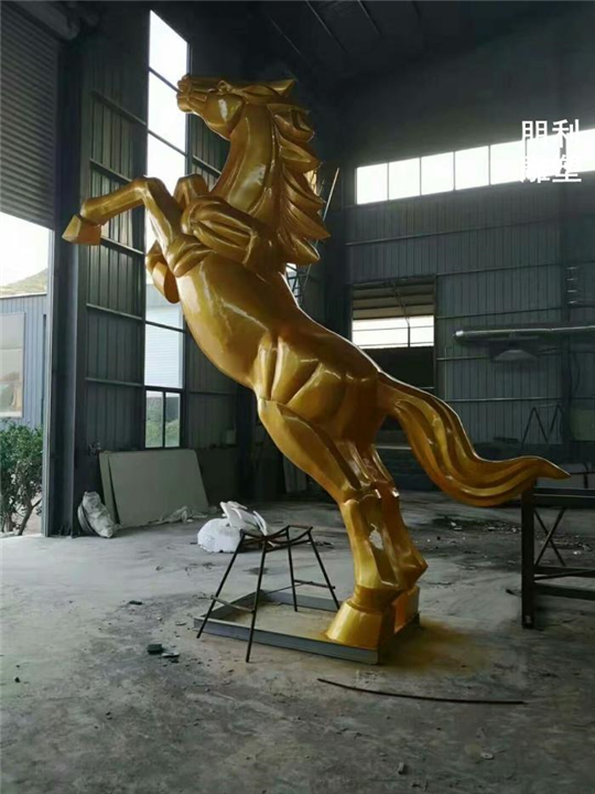 飞奔铜马雕塑，奔跑战马铜雕