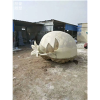 订做步行街红石榴雕塑展示厂