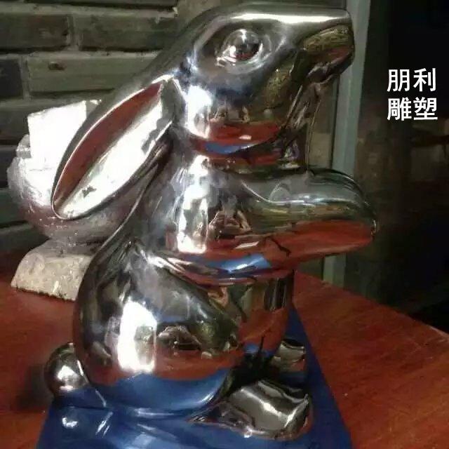 小兔子镜面雕塑 公园不锈钢兔子雕塑
