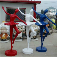 广场铸铜人物铜雕塑，乐器表演人物铜雕
