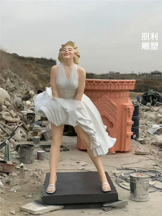 爱丽丝人物铜雕塑