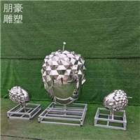 供给小品松塔雕塑实景价格