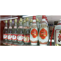 铜川卓睿烟酒礼品回收公司,出售各种老酒