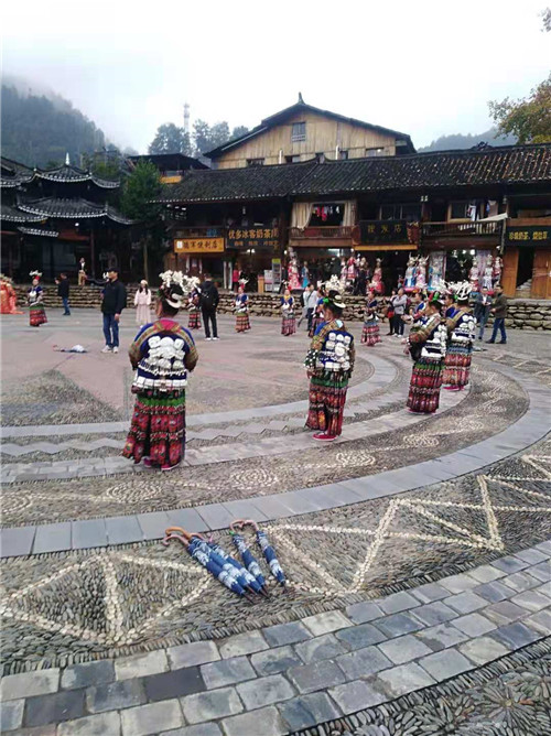 贵阳旅游包车公司 