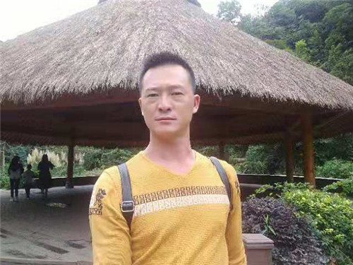 贵阳旅游包车陈师傅师傅联系方式 