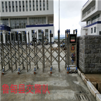 昭通伸缩门施工现场 