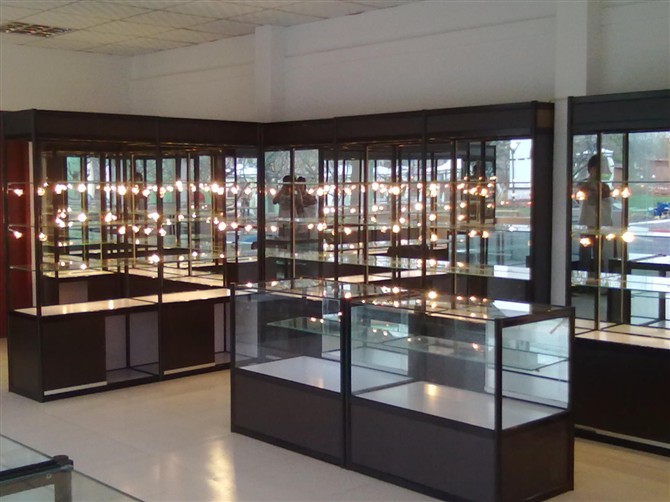 钛合金展柜