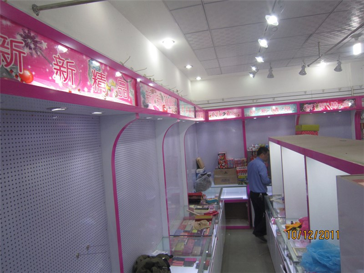钛合金展柜