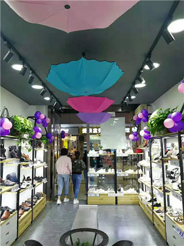  庆阳烤漆展柜