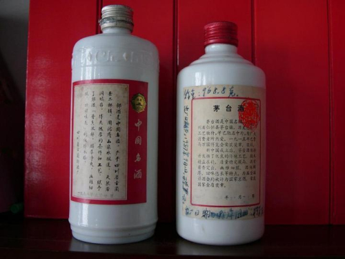 成都茅台回收\成都15年茅台酒回收 