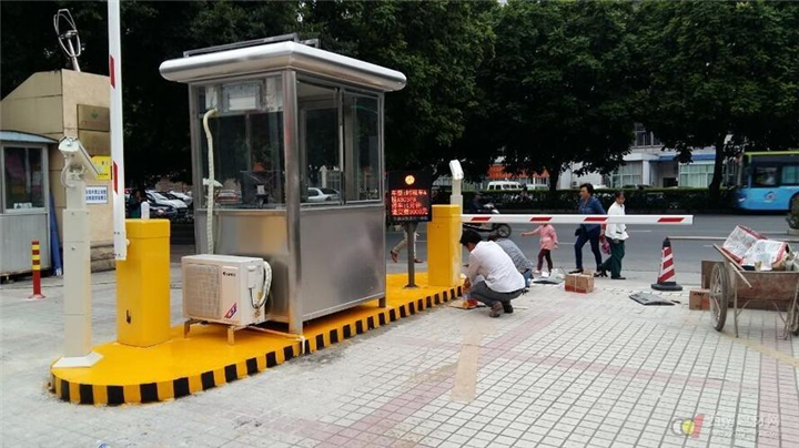 西安道闸感应门上门维修安装师傅电话多少