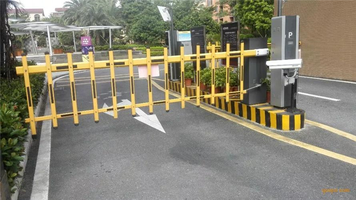 西安北郊道闸门禁感应门维修安装电话是多少
