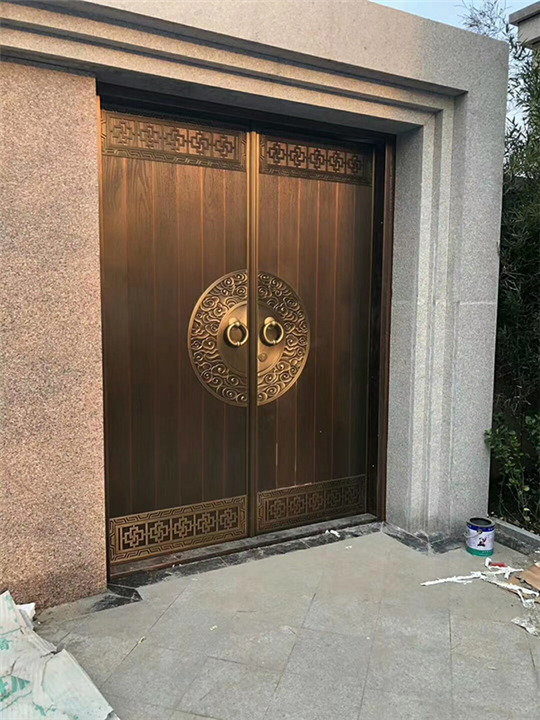 唐山铸铝门的特征 