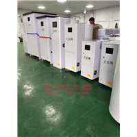 新疆地暖安装工人