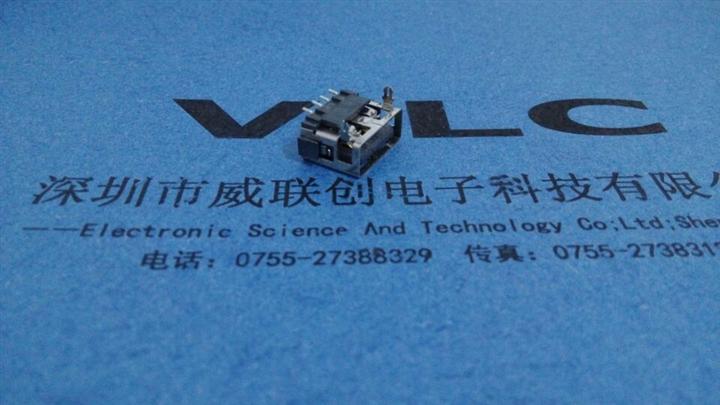 AF 短体前插后贴=（两脚插板）10.0 DIP正/反向USB 