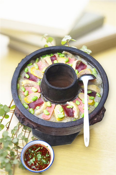 舌尖上的美味--腾冲土锅子 