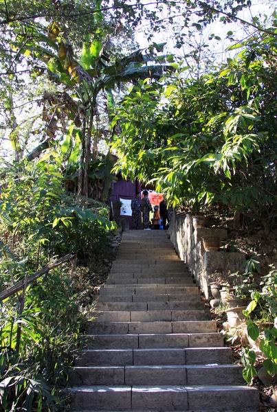 腾冲旅游包车网 