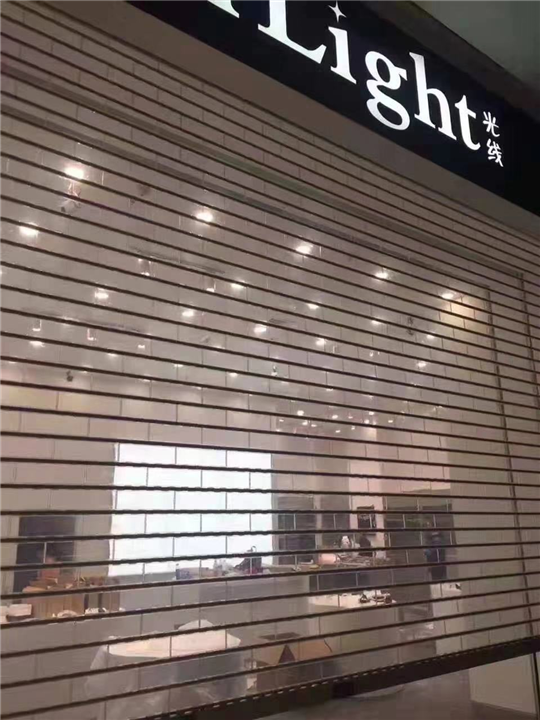 嘉兴伸缩门