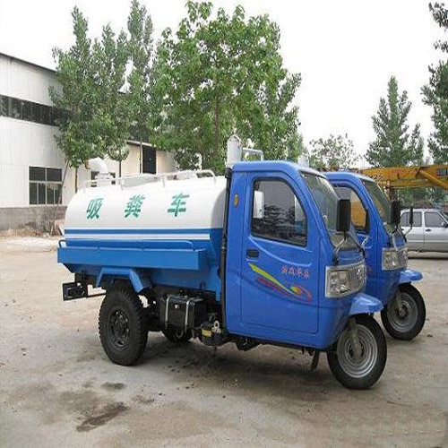 三轮吸粪车4