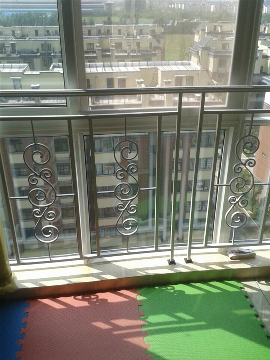 新乡防护栏市场┃河南防护栏批发 