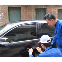 秦安开汽车锁 