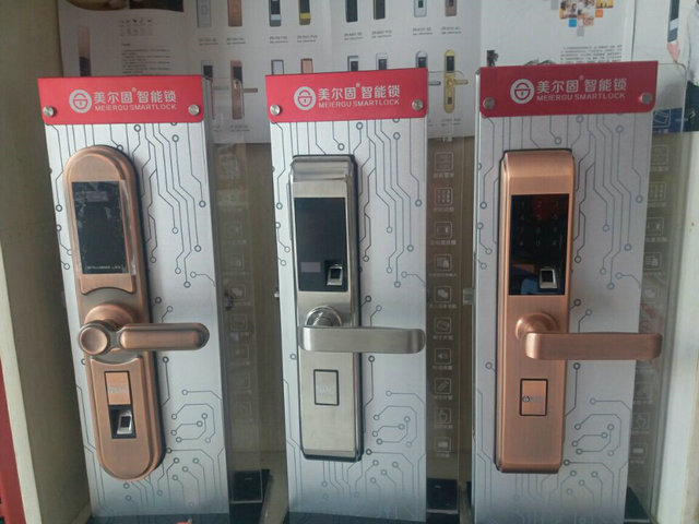 濮阳开锁电话 濮阳安装指纹锁 