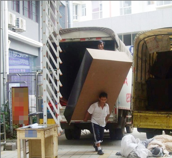 玉林搬厂房 