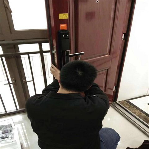 东营上门换锁芯电话