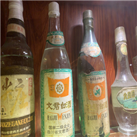 新疆老酒名酒茅台郎酒汾酒回收