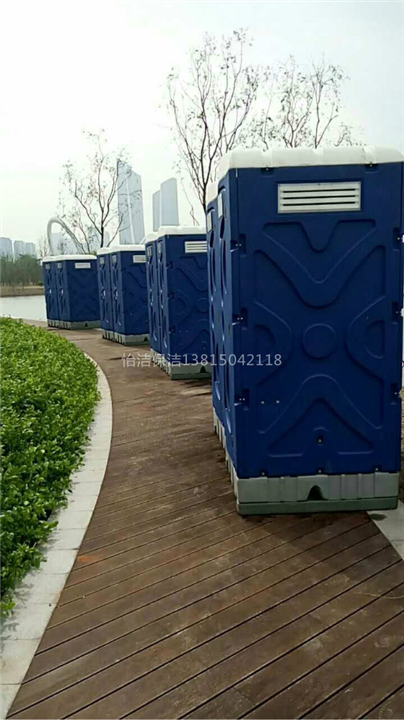 江心洲青奥公园植树1 
