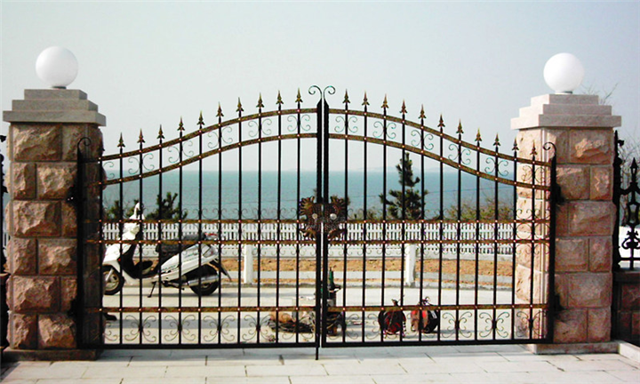 西宁铁艺大门 www.hztym.jqw.com 