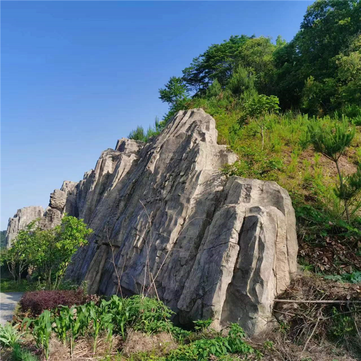 苏州塑石假山