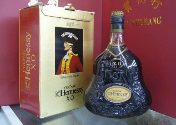 大连回收烟酒**大连名酒回收 