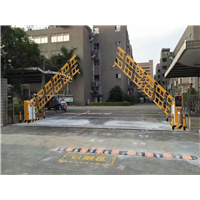 厦门伸缩门
