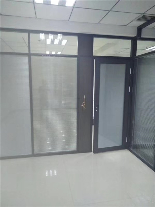 吴江玻璃隔断是实用