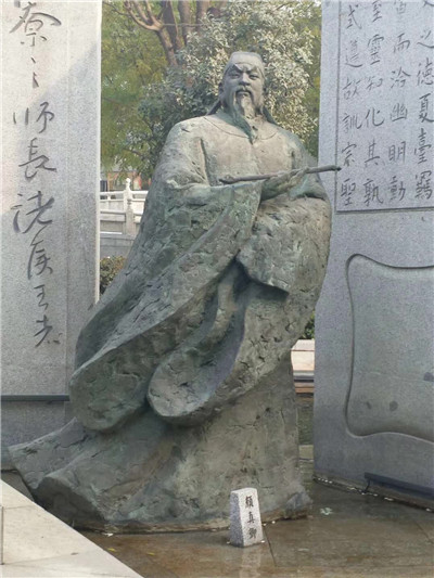 昆明人物雕塑