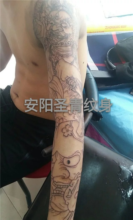 圣青专业纹身 