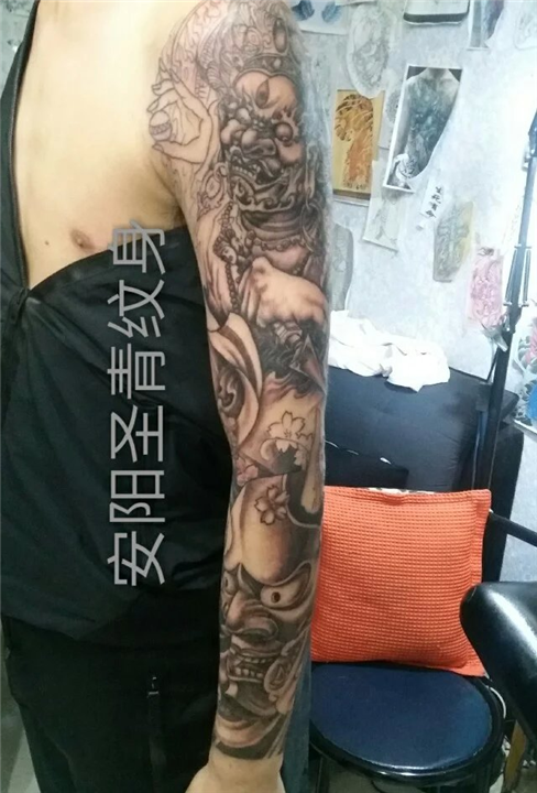圣青专业纹身 