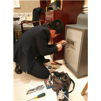 呼市开防盗门，呼市开门锁