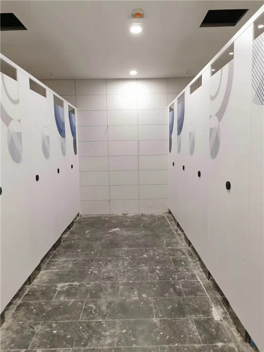 云南昆明安装公共卫生间隔断板