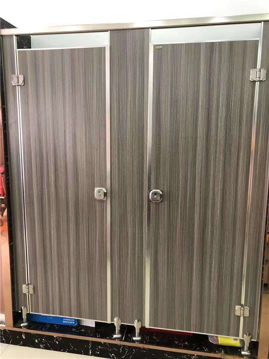 云南昆明卫生间隔断装修宜采用哪些材料