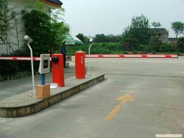 嘉兴道闸 
