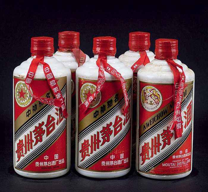 九江烟酒回收快速辨别不同香型的白酒