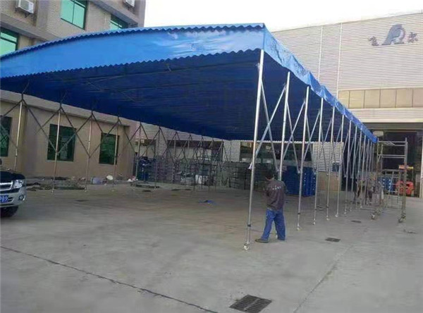 翔安伸缩雨蓬