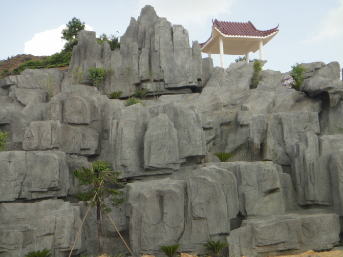 贵州假山施工、贵州假山、贵州塑石假山、